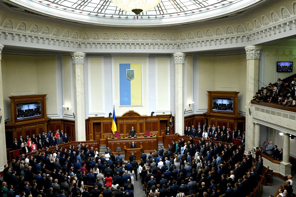 Доступ в парламент Украины разрешили только вакцинированным от COVID-19
