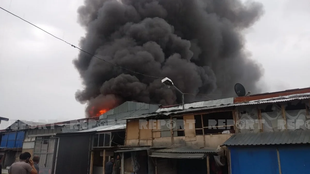 Bərdədə yanan bazar söndürülüb - VİDEO - YENİLƏNİB-2