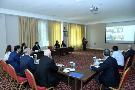 Fərid Qayıbov daha bir federasiyanın fəaliyyəti ilə tanış olub