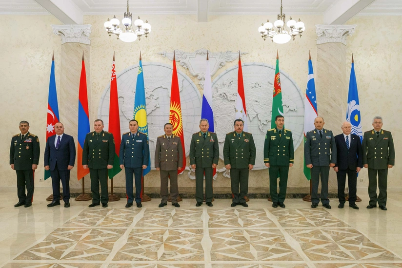 Zakir Hasanov attends Council of CIS Defense Ministers