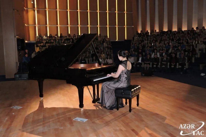 Məşhur əcnəbi pianoçuların regionlarda növbəti konserti Şəkidə olub