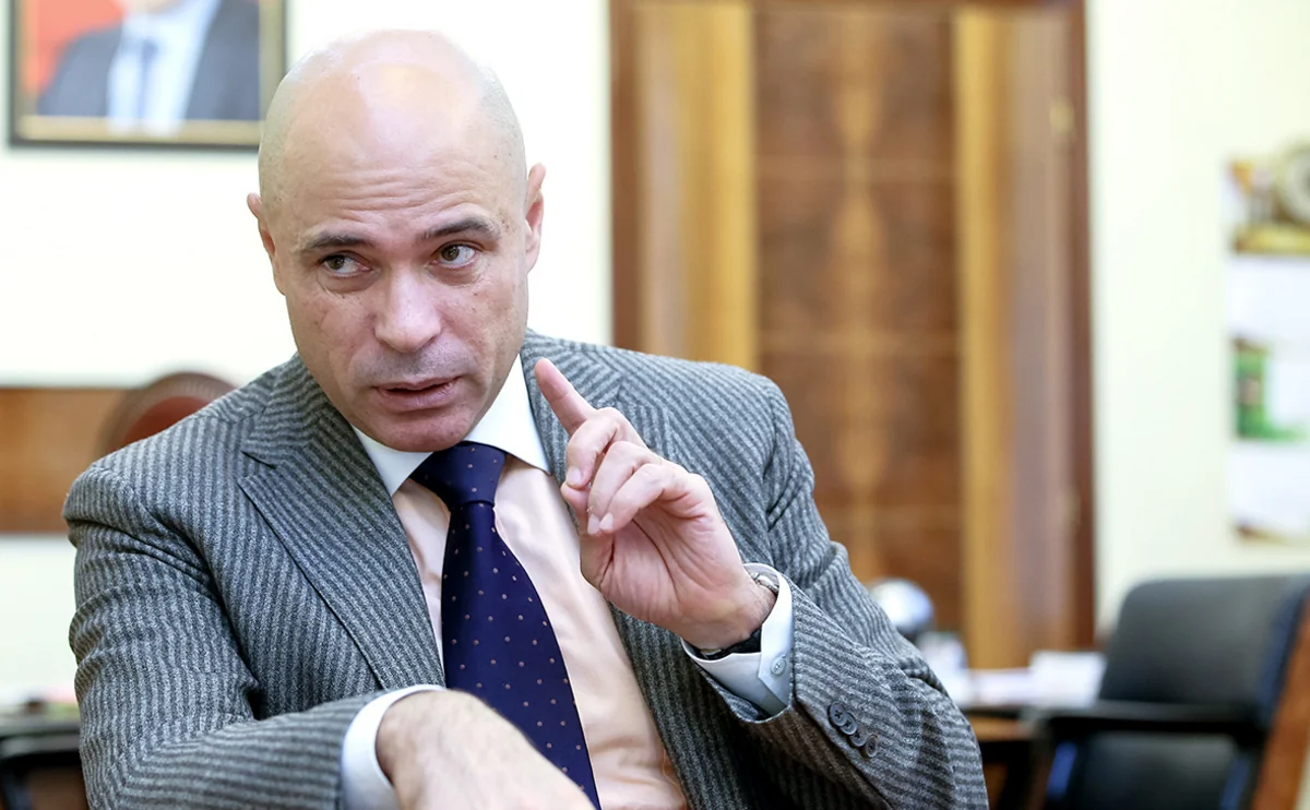 PMC Wagner columns move through Russia's Lipetsk Oblast