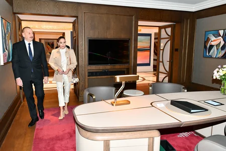 İlham Əliyev və Mehriban Əliyeva “The Ritz-Carlton Baku” hotelinin açılışında iştirak ediblər - YENİLƏNİB