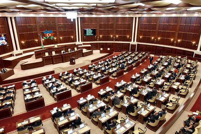 Milli Məclisin növbədənkənar sessiyasının sonuncu iclası başlayıb