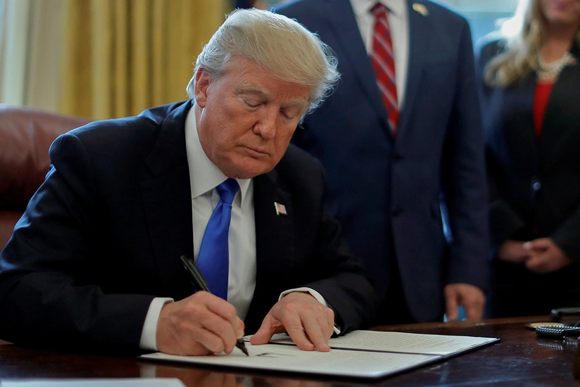 Трамп ввел режим чрезвычайного положения в Техасе