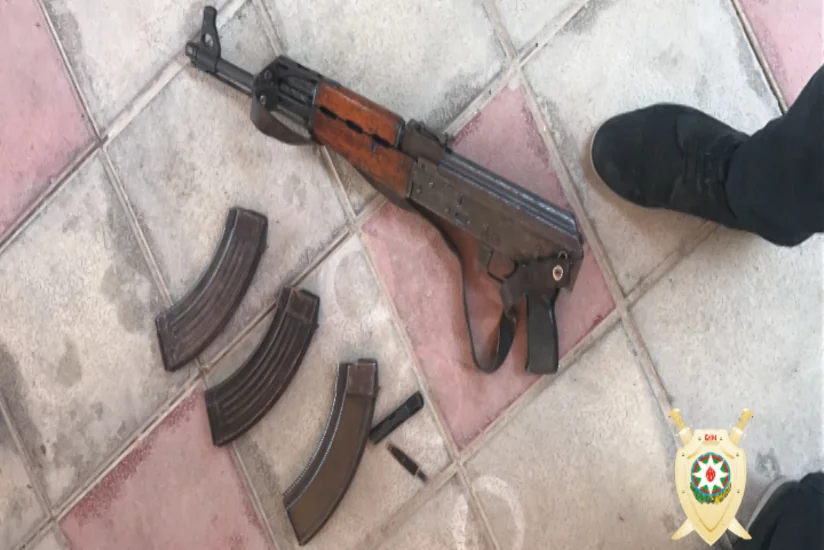 Bakıda iki nəfər silahlı şəxs saxlanılıb