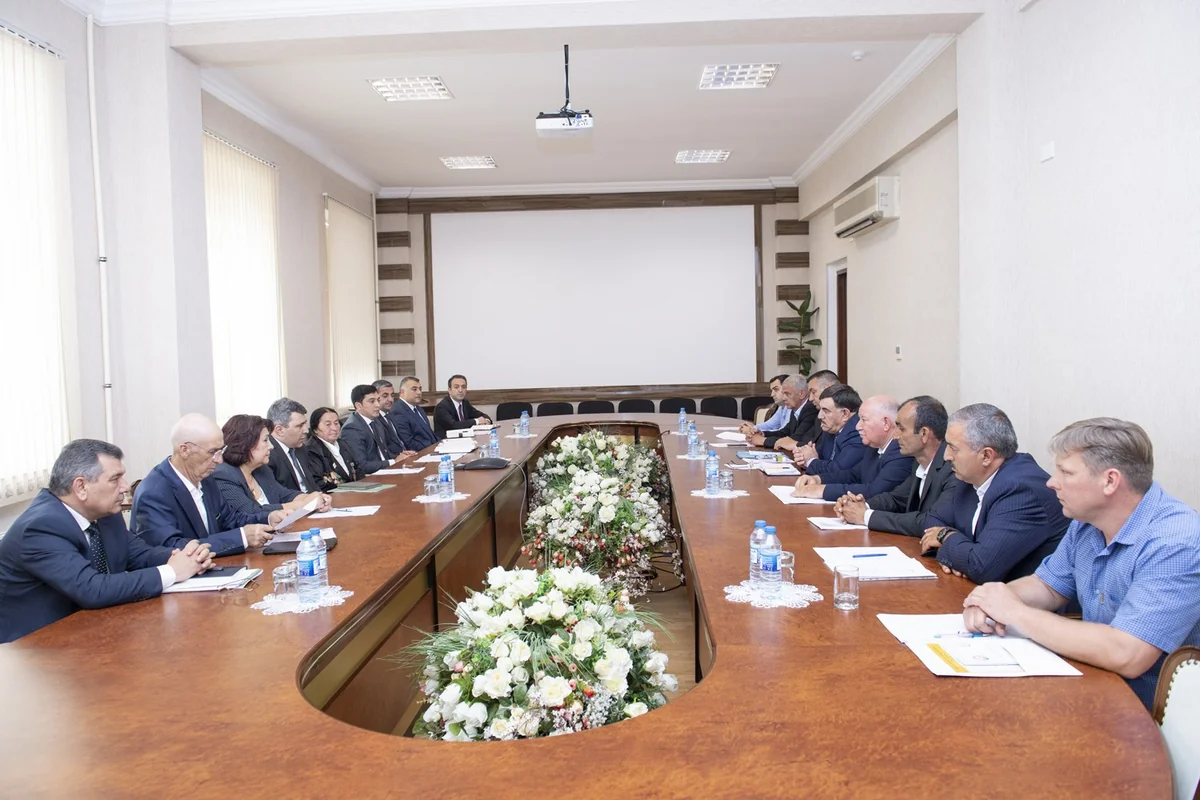 Fermerlər Şurasının növbəti toplantısı keçirilib