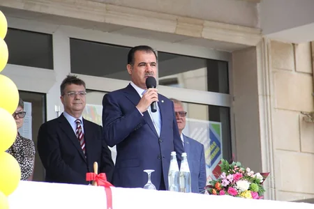 Rusiyanın Azərbaycandakı səfiri Gəncədə məktəb açılışında iştirak edib - FOTO