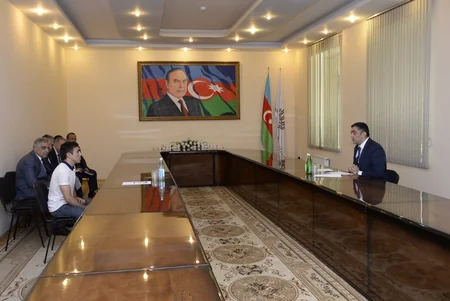 Rabitə və yüksək texnologiyalar naziri Gəncədə vətəndaşlarla görüş keçirib