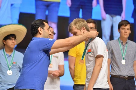31-ci Beynəlxalq İnformatika Olimpiadasının bağlanış mərasimi keçirilib - FOTO