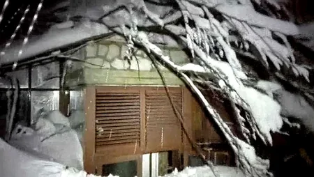 İtaliyada qar uçqunu nəticəsində oteldə ölənlərin sayı 7 nəfərə çatıb