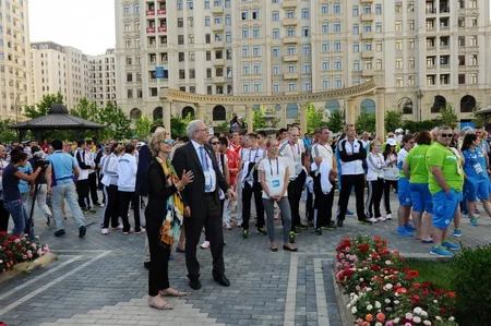 “Bakı-2015”-in Atletlər Kəndində Azərbaycan və Avropa Olimpiya Komitəsinin bayraqları qaldırılıb - FOTO