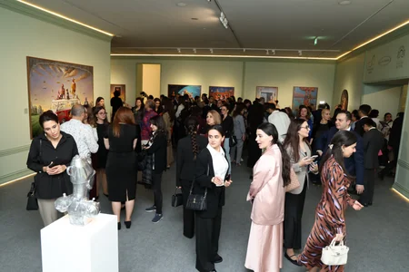 Heydar Aliyev Center hosts Brazilian artist`s exhibition Reflection of Eternity