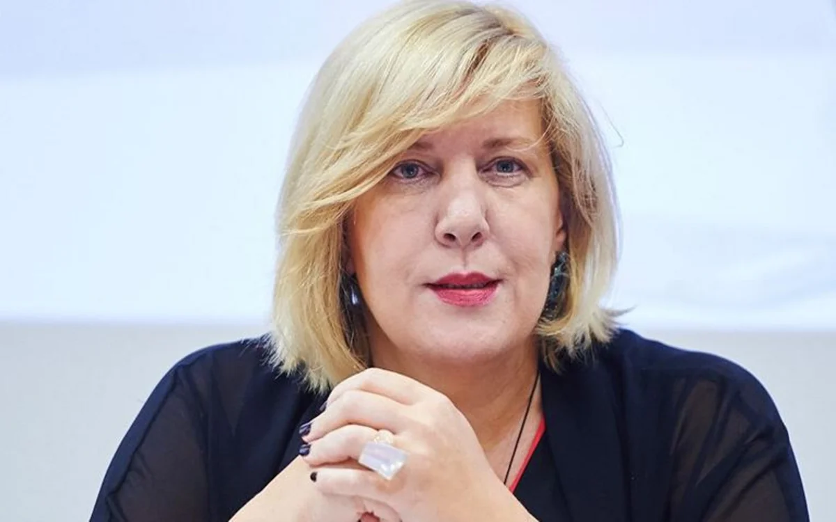 Avrokomissardan Azərbaycan və Ermənistana çağırış: Münaqişə bitib, barışmaq vaxtı çatıb