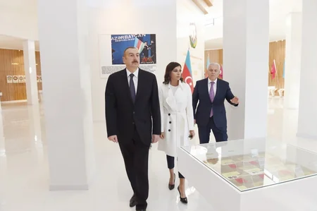 Prezident İlham Əliyev və birinci xanım Mehriban Əliyeva Şəkidə Bayraq Muzeyinin açılışında iştirak ediblər