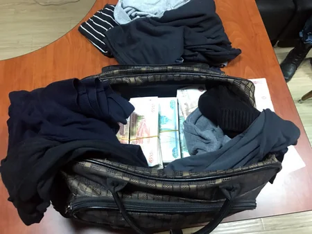 İrandan Rusiyaya kələm aparan şəxsdən külli miqdarda valyuta aşkar edilib - VİDEO
