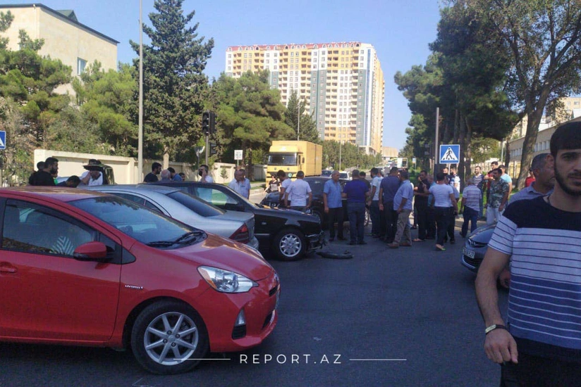 Xətai rayonunda iki avtomobil toqquşdu
