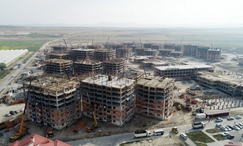 Abşeronda məcburi köçkünlər üçün salınan qəsəbə noyabrda tam hazır olacaq