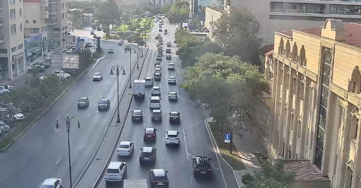 Bakının bu yollarında sıxlıq var - SİYAHI