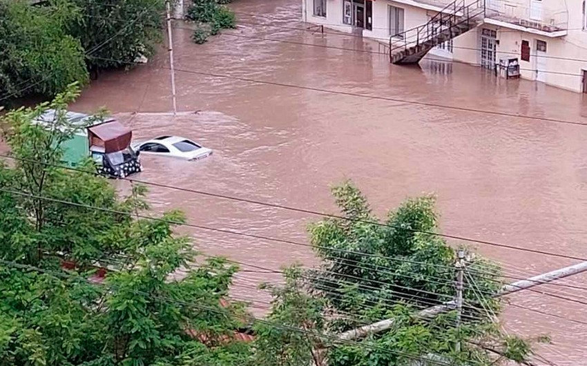 Ermənistanda su basmış ərazilərdən 232 nəfəri təxliyə edilib - YENİLƏNİB