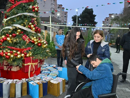 Bakıda növbəti yenilənmiş həyətlər istifadəyə verilib