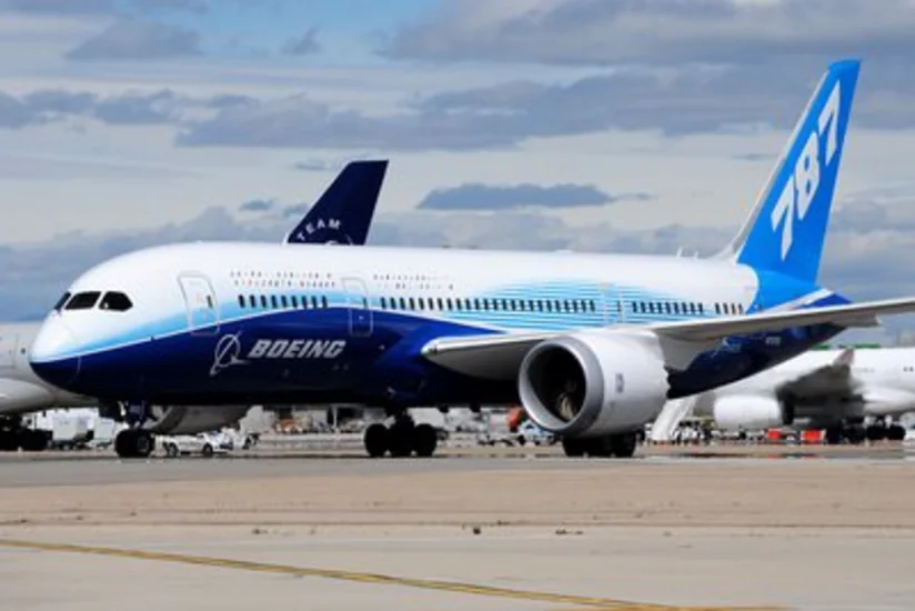 Futbol üzrə Azərbaycan yığmasını Belfastdan gətirən təyyarə Bakıya dönüb