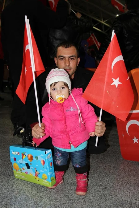 329 məshəti türkü Ukraynadan Türkiyəyə köçüb