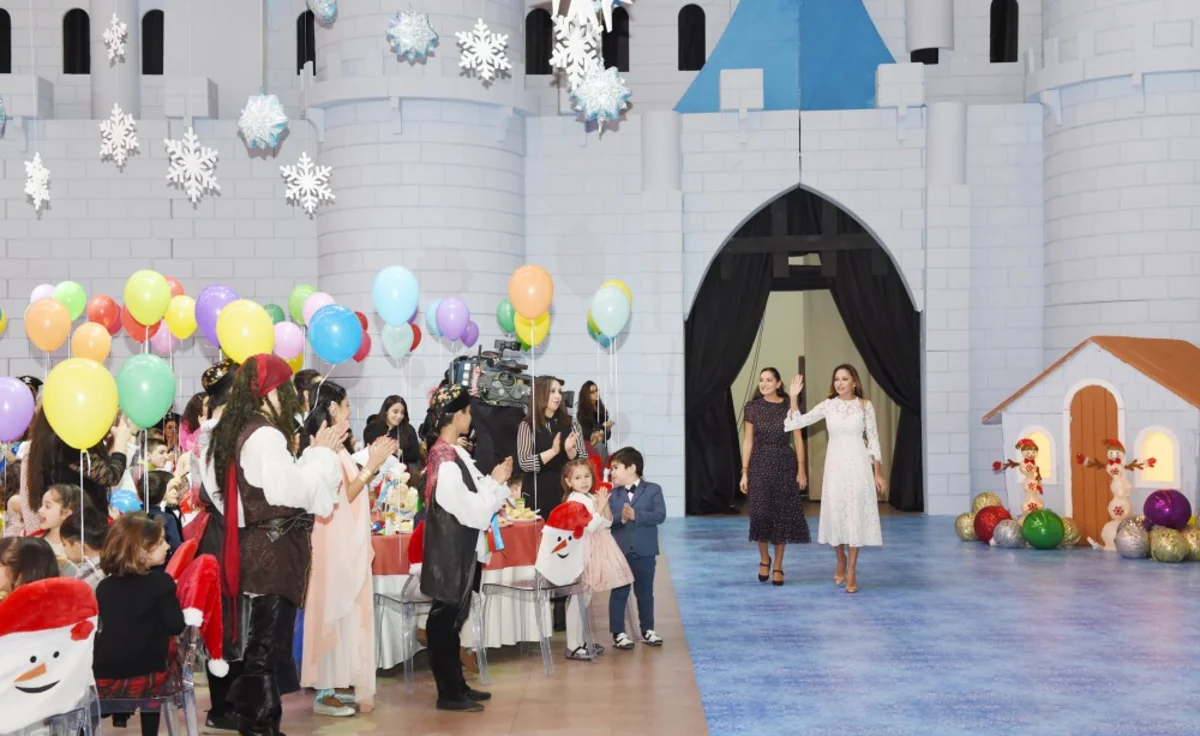 Heydar Aliyev Foundation arranges New Year party for children
