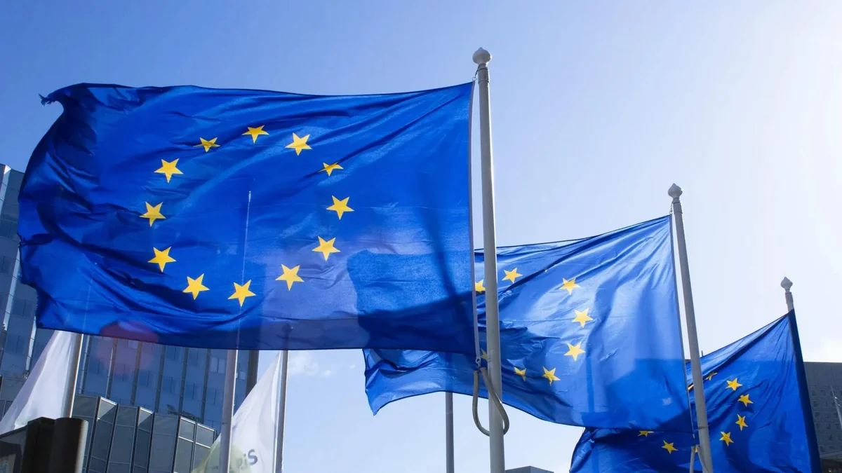 ЕС намерен расширить черный список в отношении РФ, включив 20 физлиц и 22 юрлица