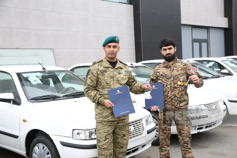 Vətən müharibəsi əlillərinə növbəti avtomobillər təqdim olunub