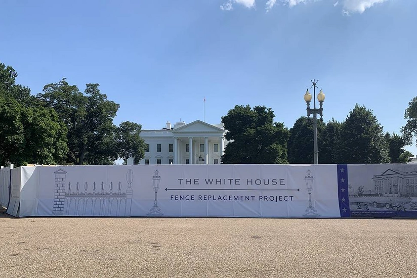 Trump begins to build a wall around the White House