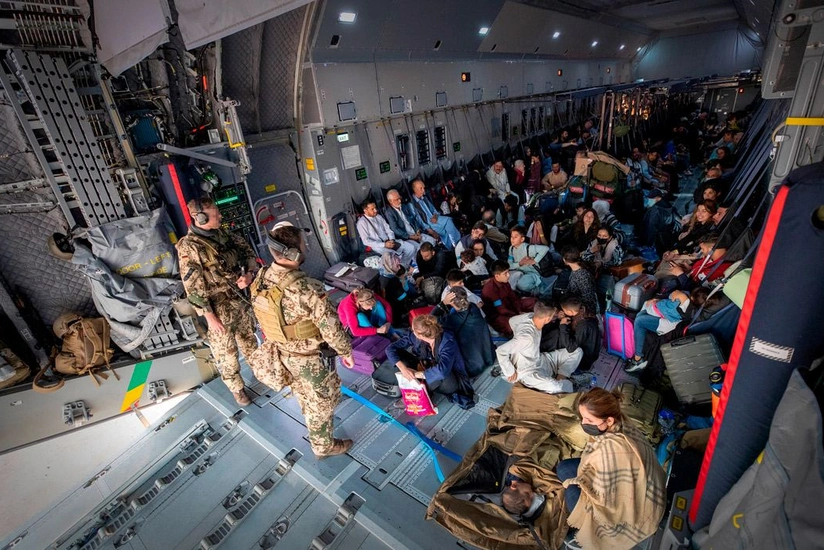 Germany pledges to accept 25,000 refugees from Afghanistan