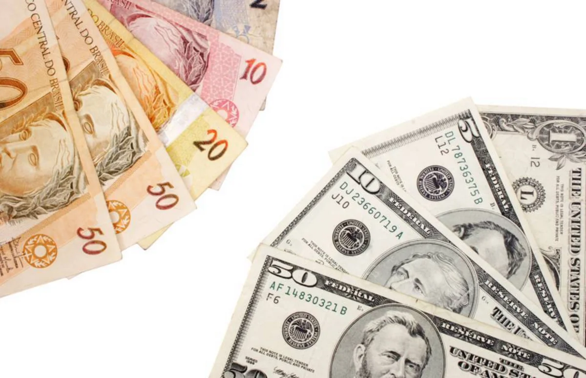 ЦБ Бразилии впервые за 10 лет начнет продажу долларов, чтобы стабилизировать курс реала
