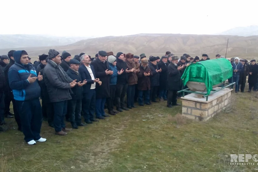 Tanınmış aşıq Vüqar Mahmudoğlu dəfn edilib - FOTO