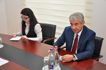 Baş nazirin müavini Avropa İttifaqının Azərbaycan nümayəndəliyinin rəhbəri ilə görüşüb