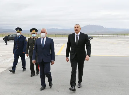 İlham Əliyev Əlahiddə Ümumqoşun Ordunun hərbi aerodromunun açılışında iştirak edib - YENİLƏNİB