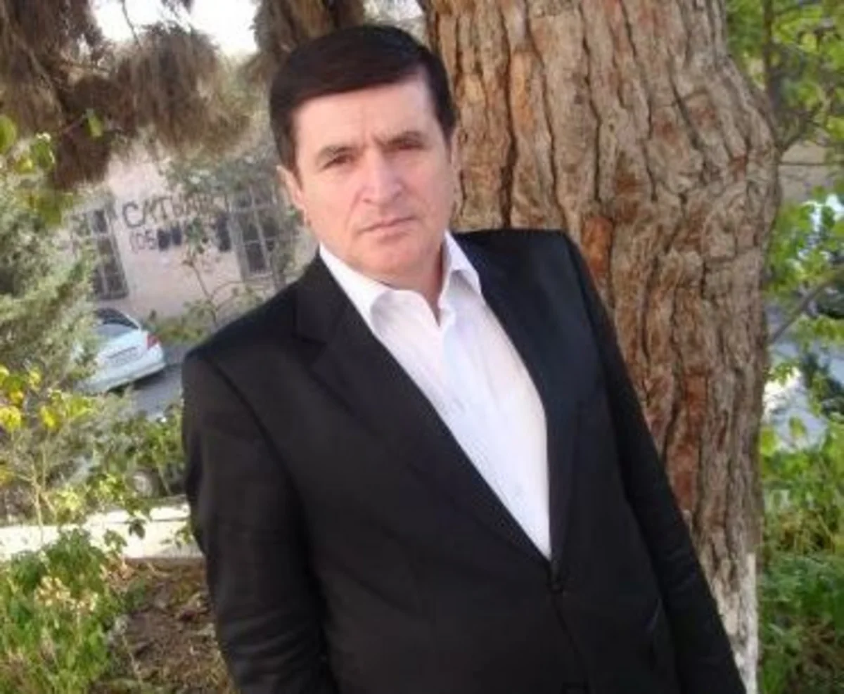 Qəzaya düşən Baloğlan Əşrəfovun səhhətində ciddi problem yoxdur