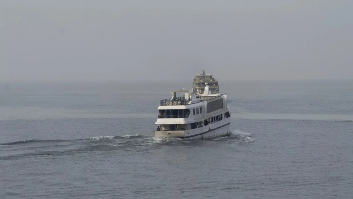 Konqoda bərə aşıb, onlarla insan həlak olub