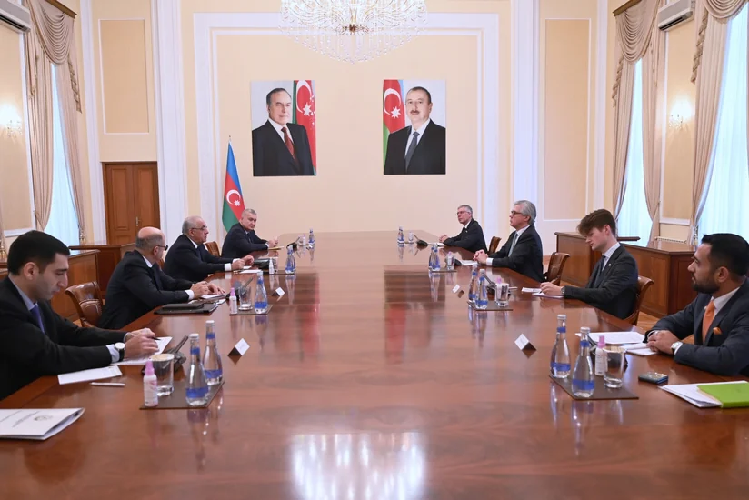 Əli Əsədov Böyük Britaniya Dövlət katibinin müavini ilə ikitərəfli əlaqələri müzakirə edib
