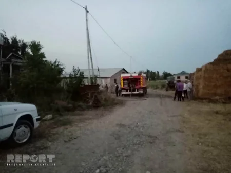 Bərdədə ev avtomobillə birlikdə yanıb - FOTO