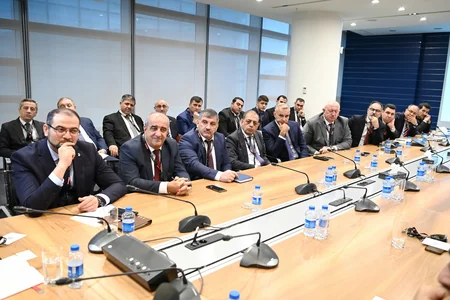 SOCAR-da neft sənayesi obyektlərində təhlükəsizliyin təşkilinə dair seminar keçirilib