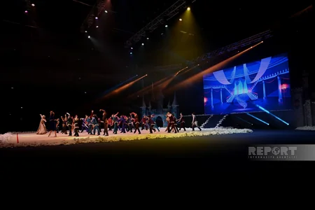 Azərbaycan Gimnastika Federasiyasının təşkilatçılığı ilə yeni il şousu keçirilib