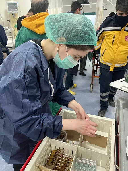 Azərbaycanın hərbi həkimləri Kahramanmaraşda 10 nəfəri əməliyyat edib