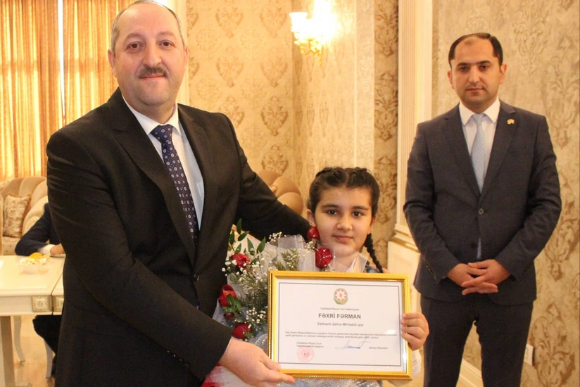 Cəlilabadın icra başçısı karate üzrə beynəlxalq turnirin qalibi Zəhra Salmanlı ilə görüşüb