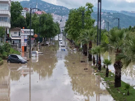 Trabzonu sel basıb, bir nəfər itkin düşüb