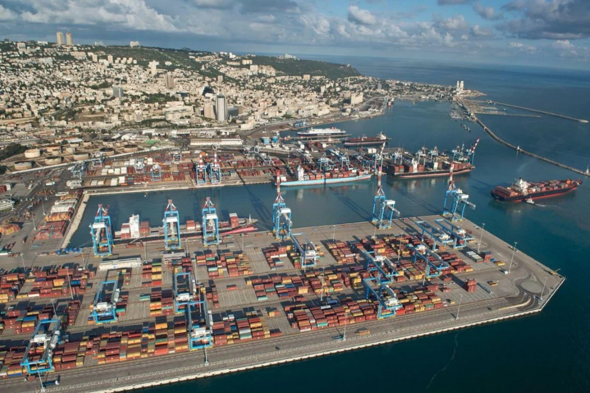 First maritime cargo shipment from UAE enters Haifa Port