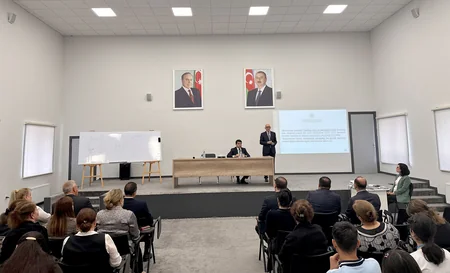 Замглавы Министерства науки и образования посетил Лачын