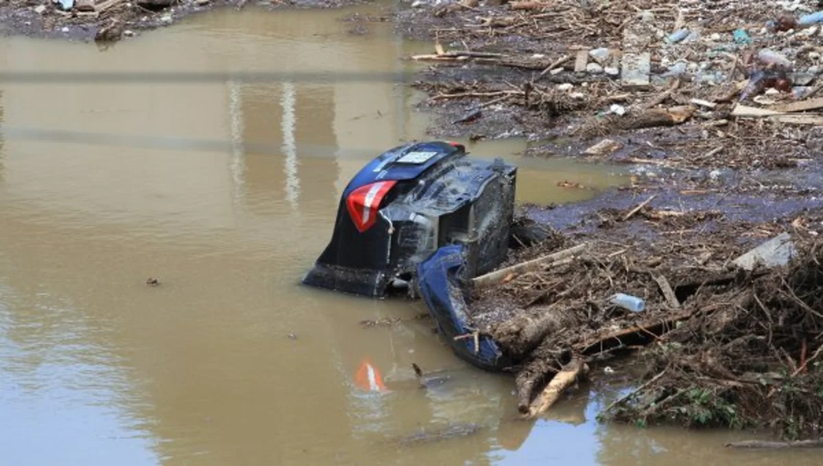 ​Gürcüstanın baş naziri: 7 milyon dollar yardım toplanıb