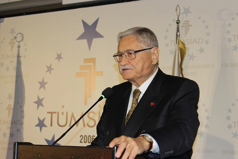 Скончался экс-министр образования Турции