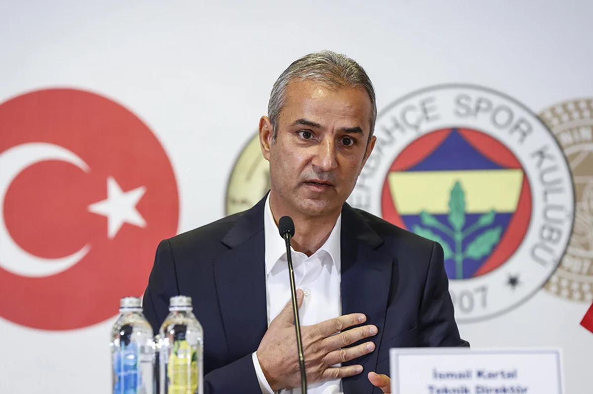 Fənərbağça klubu cərimələnib, baş məşqçisinə xəbərdarlıq edilib